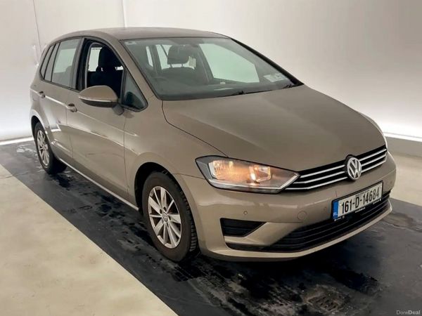 Volkswagen Golf Estate, Diesel, 2016, Gold