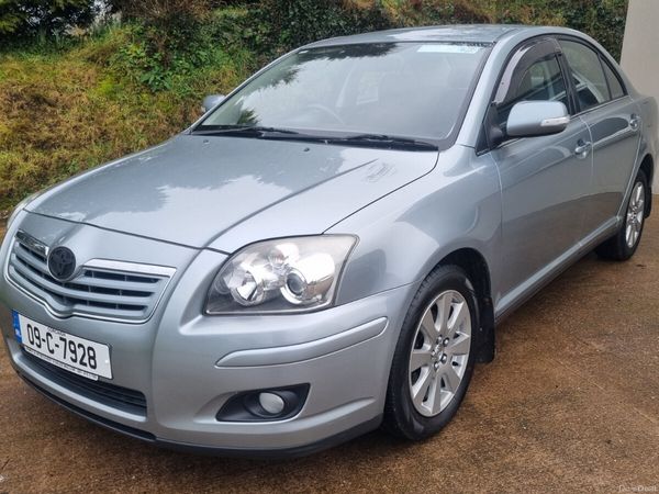 Toyota Avensis Saloon, Petrol, 2009, Grey