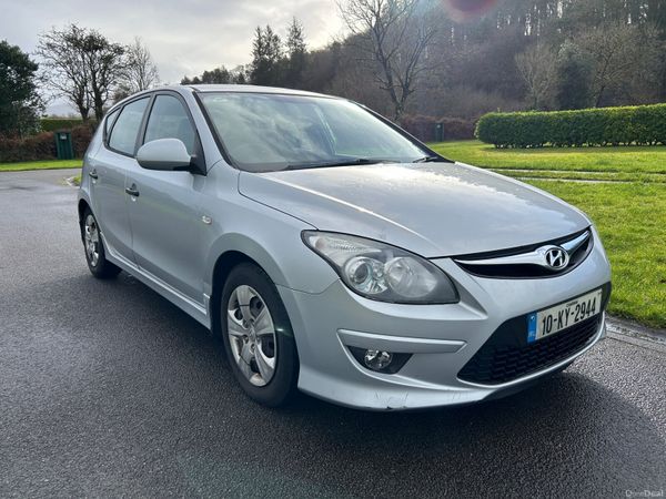 Hyundai i30 Hatchback, Diesel, 2010, Silver