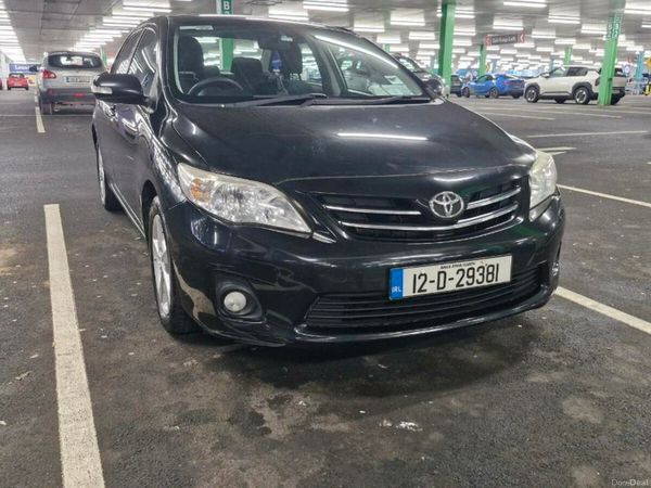 Toyota Corolla Saloon, Diesel, 2012, Black