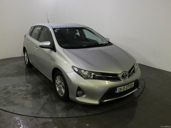 Toyota Auris Hatchback, Petrol Hybrid, 2013, Silver