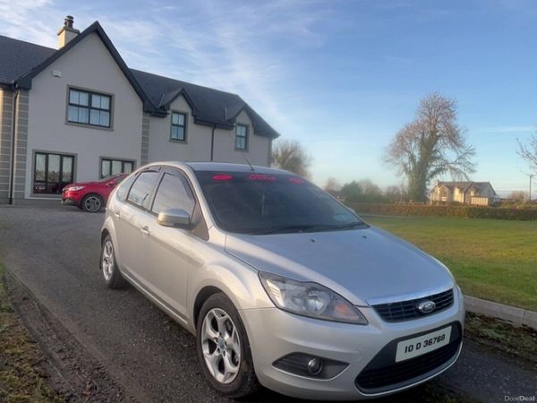 Ford Focus Hatchback, Diesel, 2010, Silver