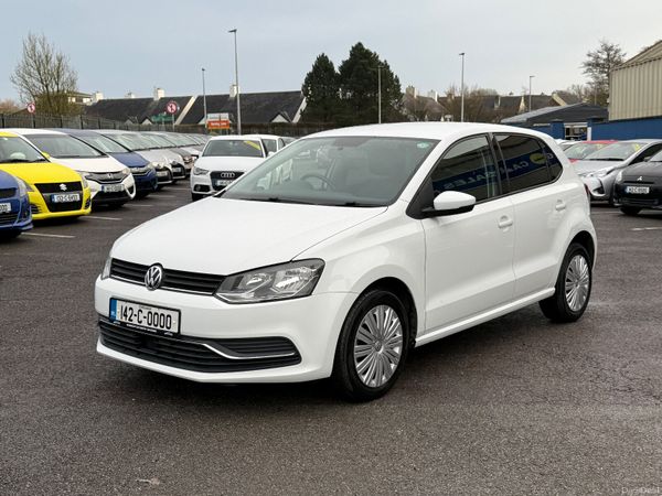 Volkswagen Polo Hatchback, Petrol, 2014, White