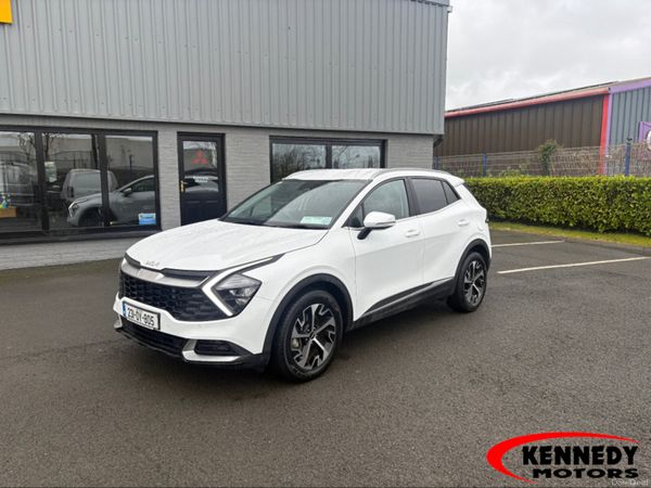 Kia Sportage MPV, Petrol Plug-in Hybrid, 2023, White