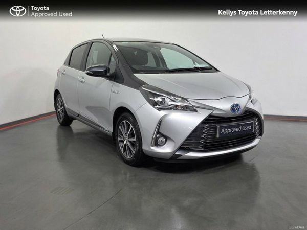 Toyota Yaris Hatchback, Petrol Hybrid, 2020, Silver