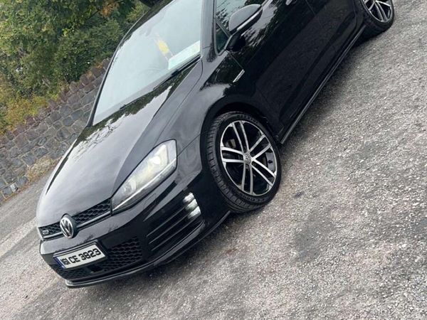 Volkswagen Golf Hatchback, Diesel, 2016, Black