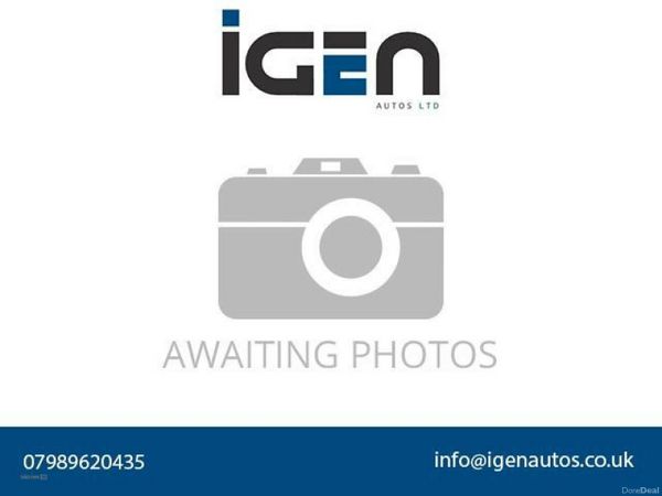 Volkswagen Beetle Hatchback, Diesel, 2015, White