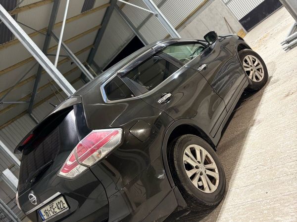 Nissan X-Trail SUV, Diesel, 2016, Green