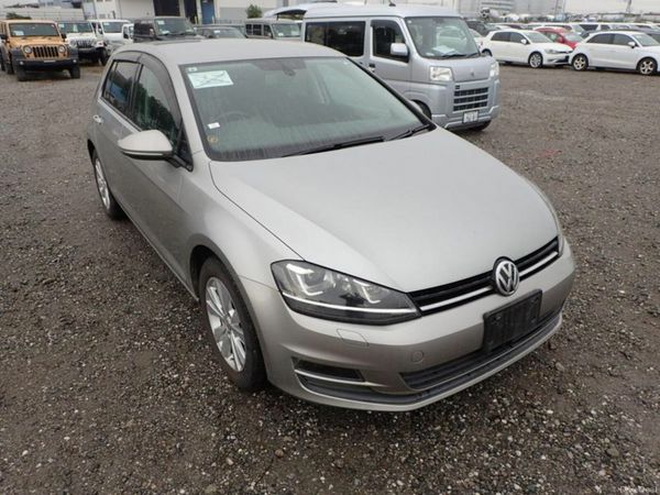 Volkswagen Golf Hatchback, Petrol, 2013, Silver
