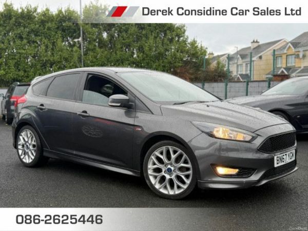 Ford Focus Hatchback, Diesel, 2017, Grey