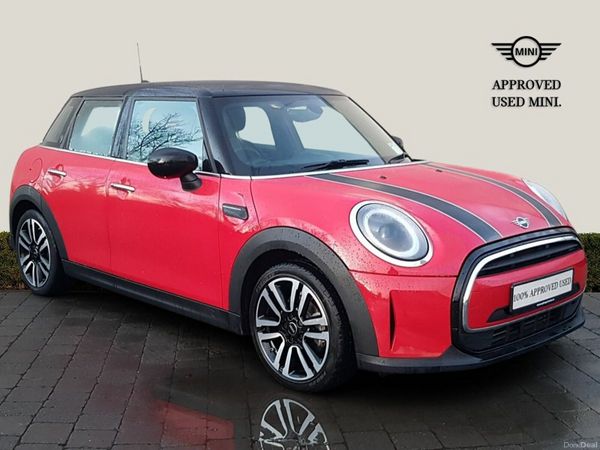 Mini Cooper Hatchback, Petrol, 2023, Red