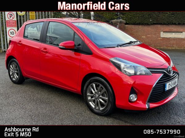 Toyota Yaris Hatchback, Petrol, 2017, Red