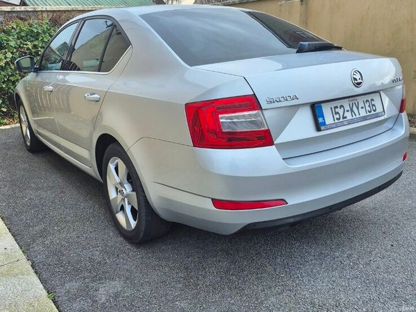Skoda Octavia Saloon, Diesel, 2015, Silver
