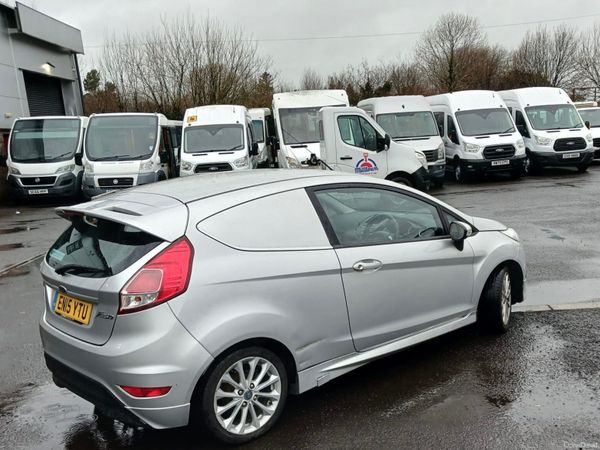 Ford Fiesta MPV, Diesel, 2015, Silver