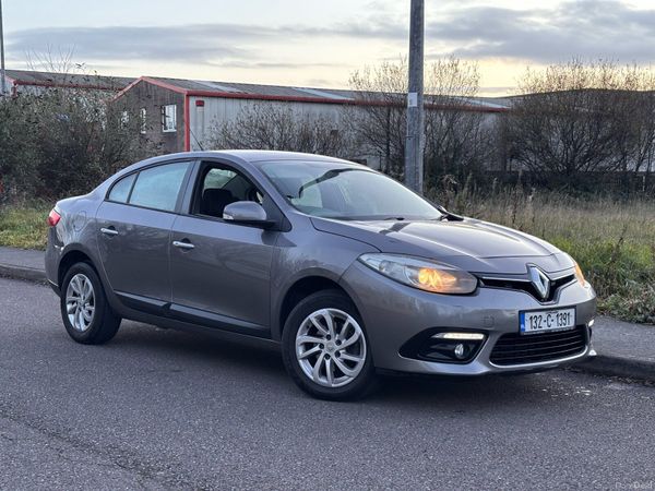 Renault Fluence Saloon, Diesel, 2013, Grey