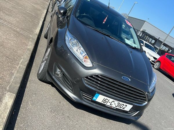 Ford Fiesta Hatchback, Petrol, 2016, Grey