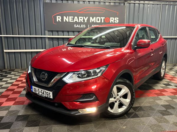Nissan Qashqai Hatchback, Petrol, 2018, Red