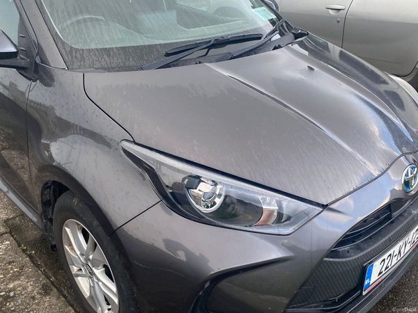 Toyota Yaris Hatchback, Petrol Hybrid, 2022, Grey