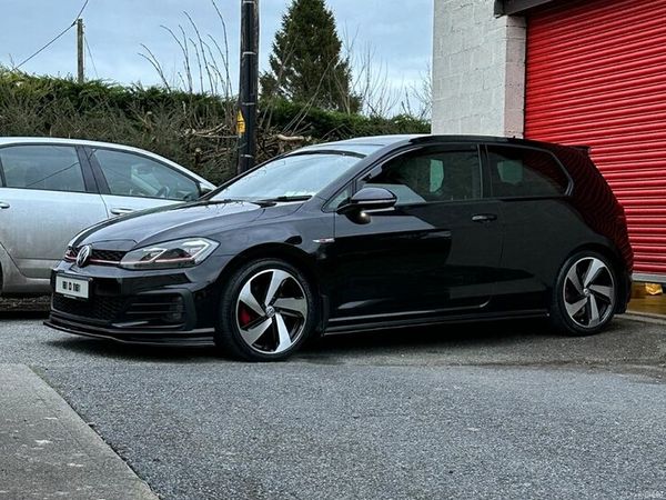 Volkswagen Golf Estate, Petrol, 2018, Black