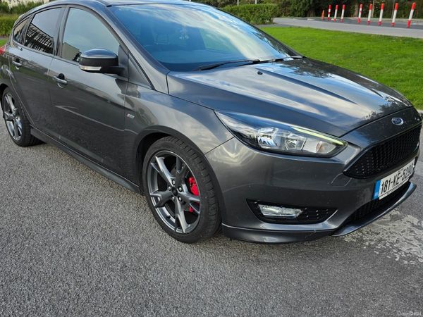 Ford Focus Hatchback, Diesel, 2018, Grey