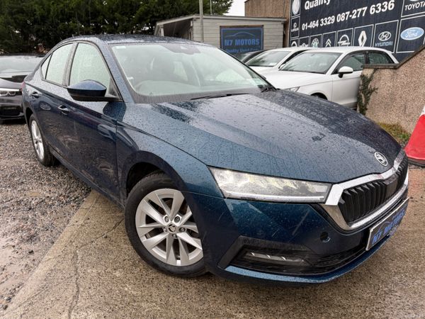 Skoda Octavia Saloon, Petrol Hybrid, 2024, Blue