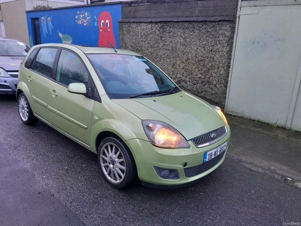Ford Fiesta Hatchback, Petrol, 2008, Green