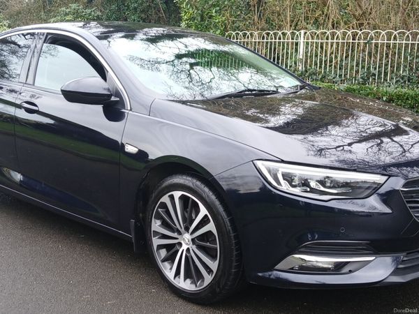 Opel Insignia Hatchback, Petrol, 2020, Blue
