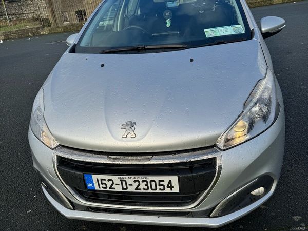 Peugeot 208 Hatchback, Petrol, 2015, Grey