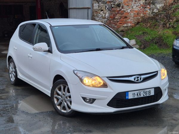 Hyundai i30 Hatchback, Diesel, 2011, White