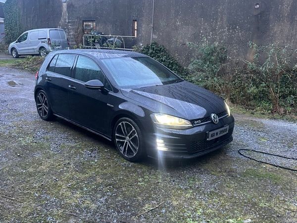 Volkswagen Golf Hatchback, Diesel, 2016, Black