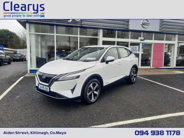 Nissan Qashqai MPV, Petrol, 2024, White