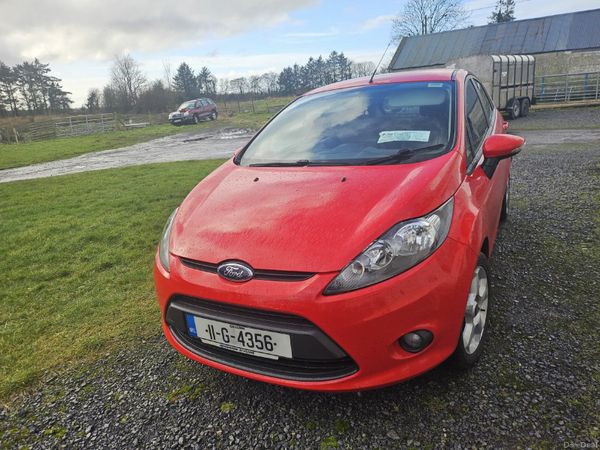 Ford Fiesta Hatchback, Diesel, 2011, Red