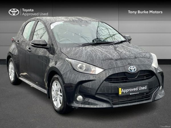 Toyota Yaris Hatchback, Petrol Hybrid, 2022, Black
