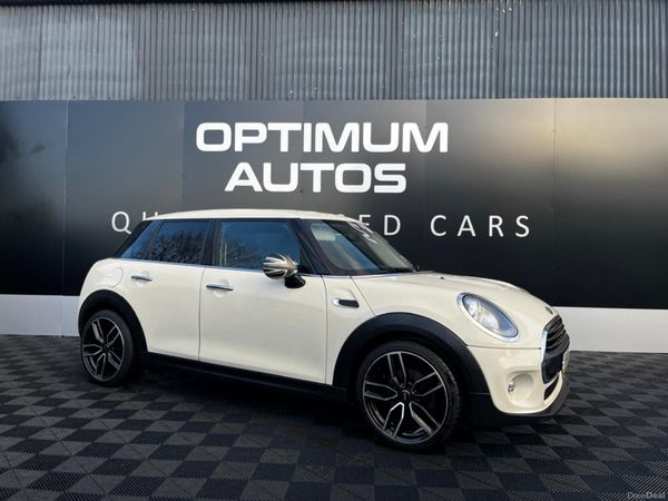 Mini Cooper Hatchback, Petrol, 2015, White