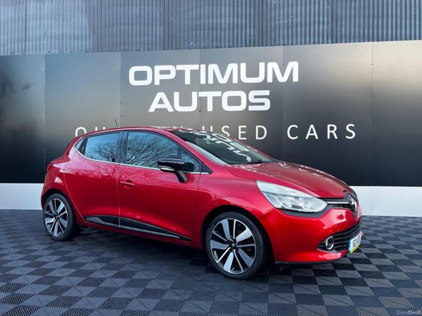 Renault Clio Hatchback, Petrol, 2016, Red