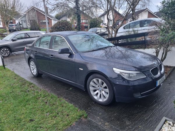 BMW 5-Series Saloon, Diesel, 2010, Blue
