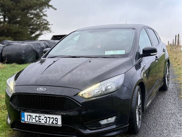 Ford Focus Hatchback, Diesel, 2017, Black