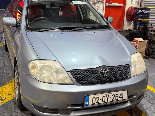 Toyota Corolla Saloon, Petrol, 2002, Grey