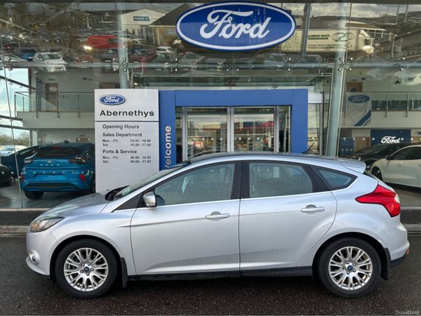 Ford Focus Hatchback, Diesel, 2014, Silver