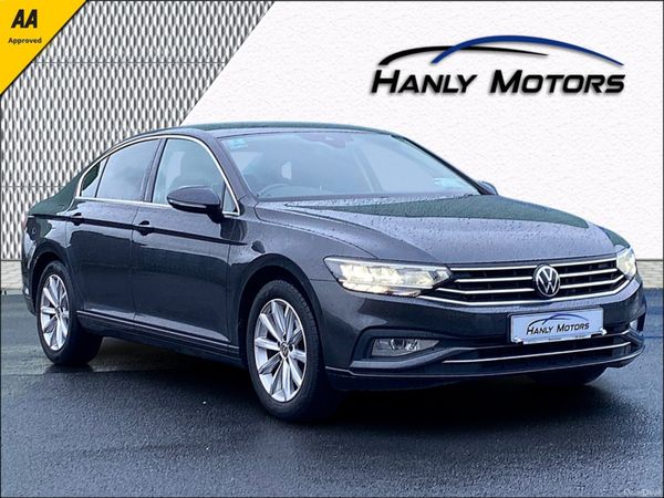 Volkswagen Passat Saloon, Diesel, 2022, Grey