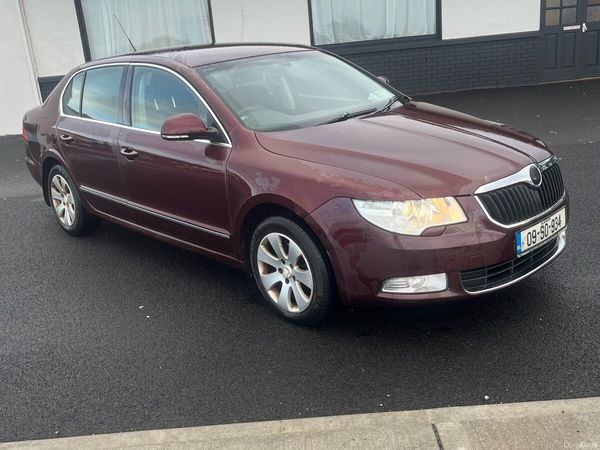 Skoda Superb Saloon, Diesel, 2009, Red