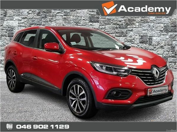 Renault Kadjar SUV, Petrol, 2022, Red