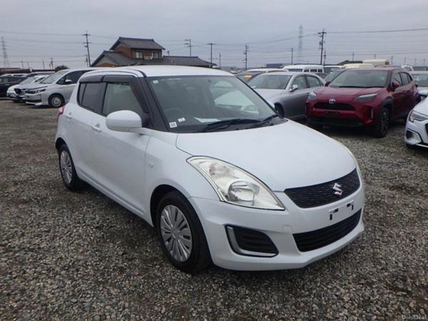 Suzuki Swift Hatchback, Petrol, 2014, White