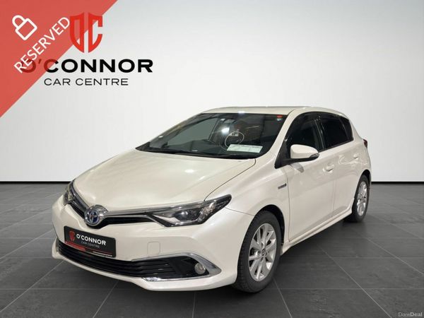 Toyota Auris Hatchback, Petrol Hybrid, 2016, White