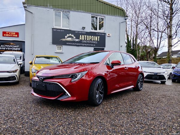 Toyota Corolla Hatchback, Petrol, 2019, Red