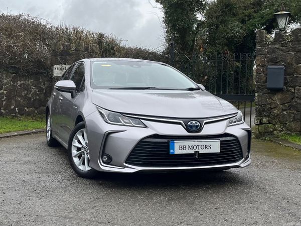 Toyota Corolla Saloon, Petrol Hybrid, 2019, Grey