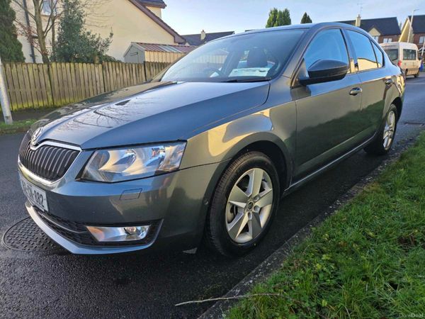 Skoda Octavia Hatchback, Diesel, 2016, Grey