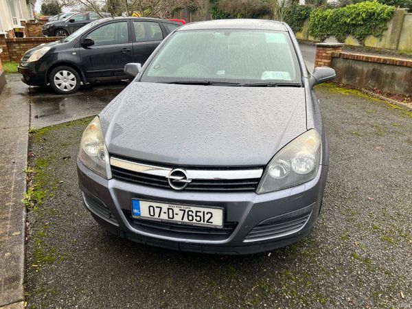 Opel Astra Hatchback, Petrol, 2007, Grey