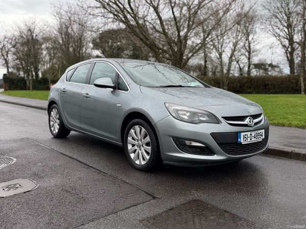 Vauxhall Astra Hatchback, Diesel, 2015, Silver