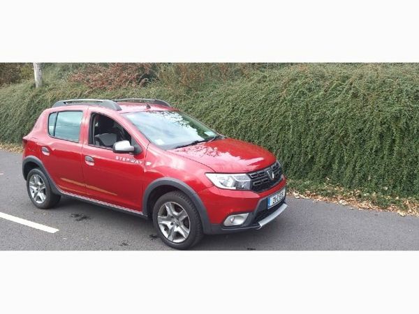 Dacia Sandero Stepway Hatchback, Diesel, 2021, Red